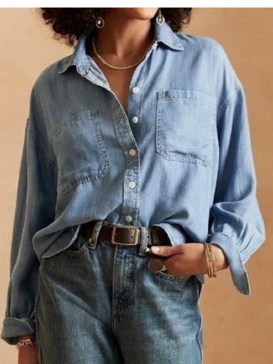 Banana Republic Tops - Banana Republic Chambray Shirt Medium